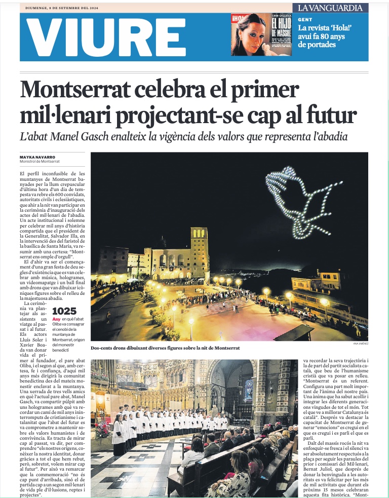 Interior La Vanguardia espectacle de drones Montserrat